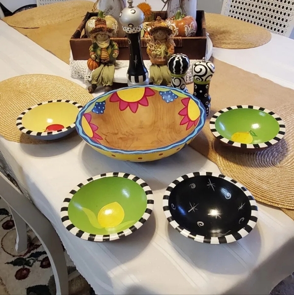 Jessie Mac Hand Painted 8 Piece Salad Bowl Set Salt & Pepper Mills Bohemian - Picture 1 of 11